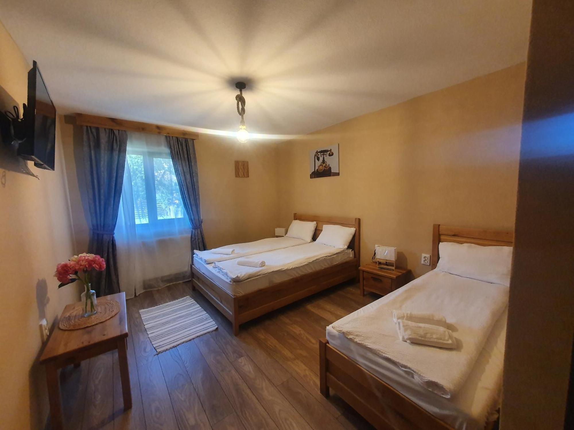 Pensiunea Transilvania Covasna Luaran gambar